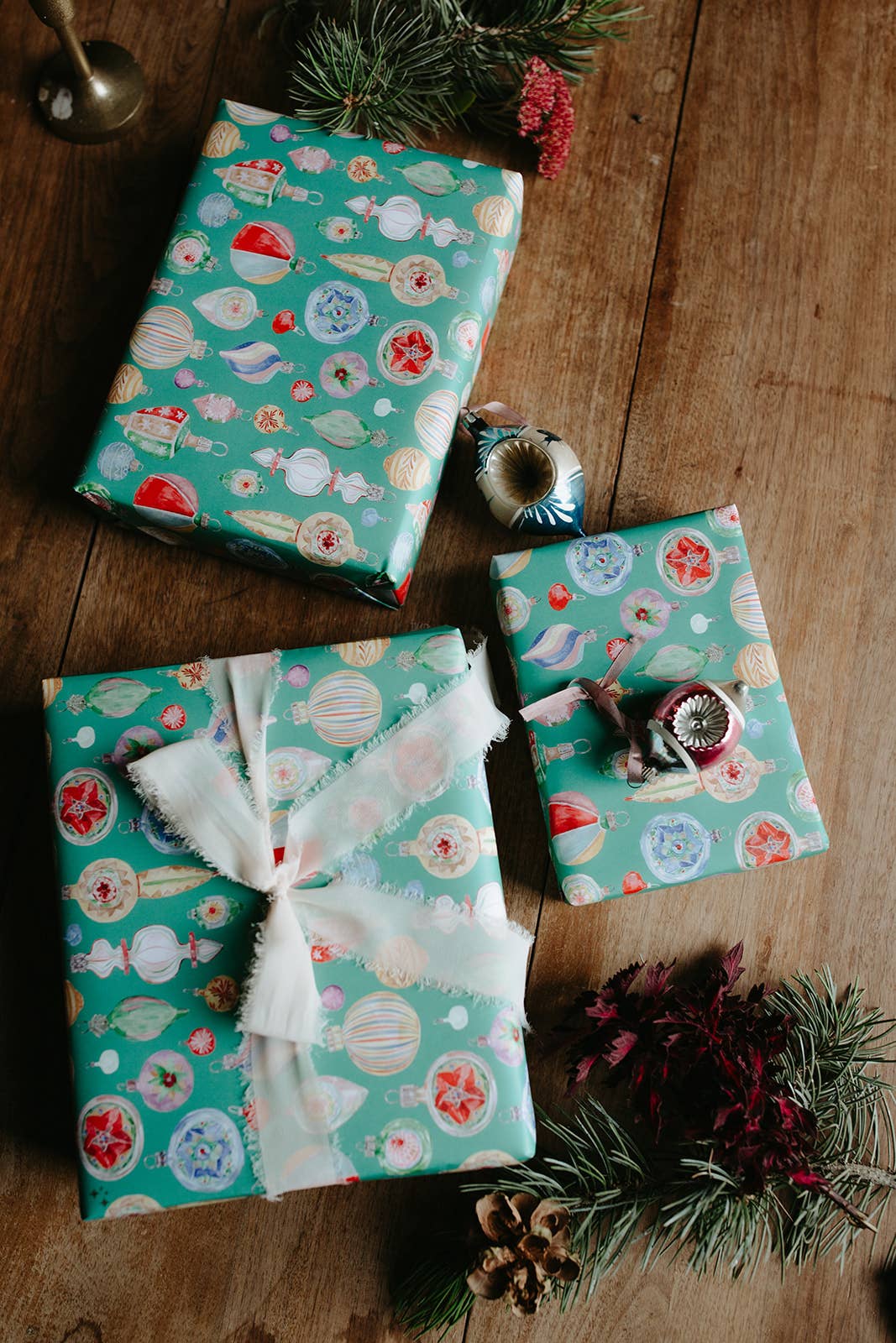 Lana's Shop - Wholesale Wrapping Paper Roll - Vintage Ornaments Gift Wrap Roll6