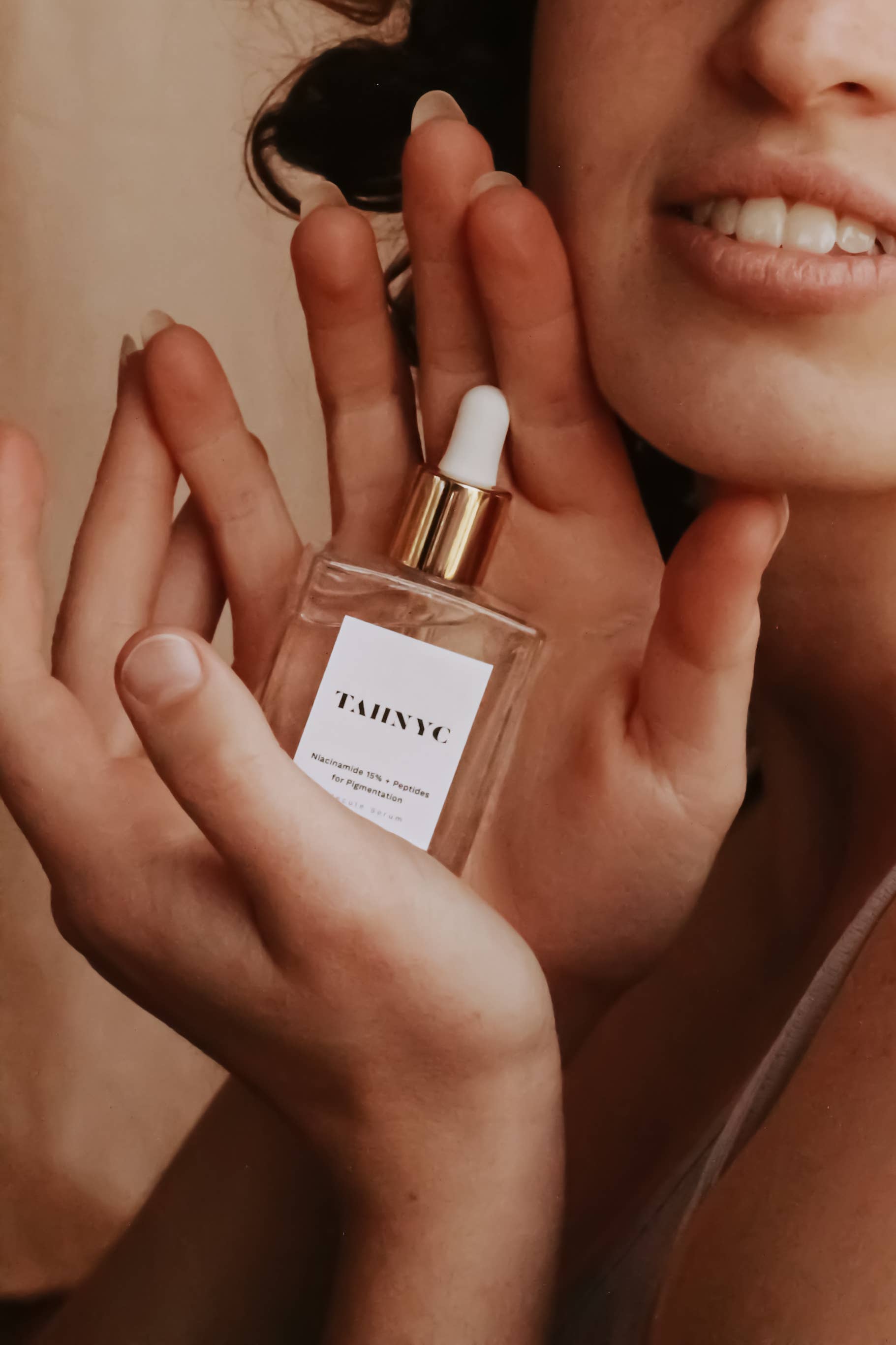 TAHNYC - Vente Concentré/sérum pour le visage - Sérum pour le visage contenant 15 % de niacinamide et peptides pour la pigmentation 9