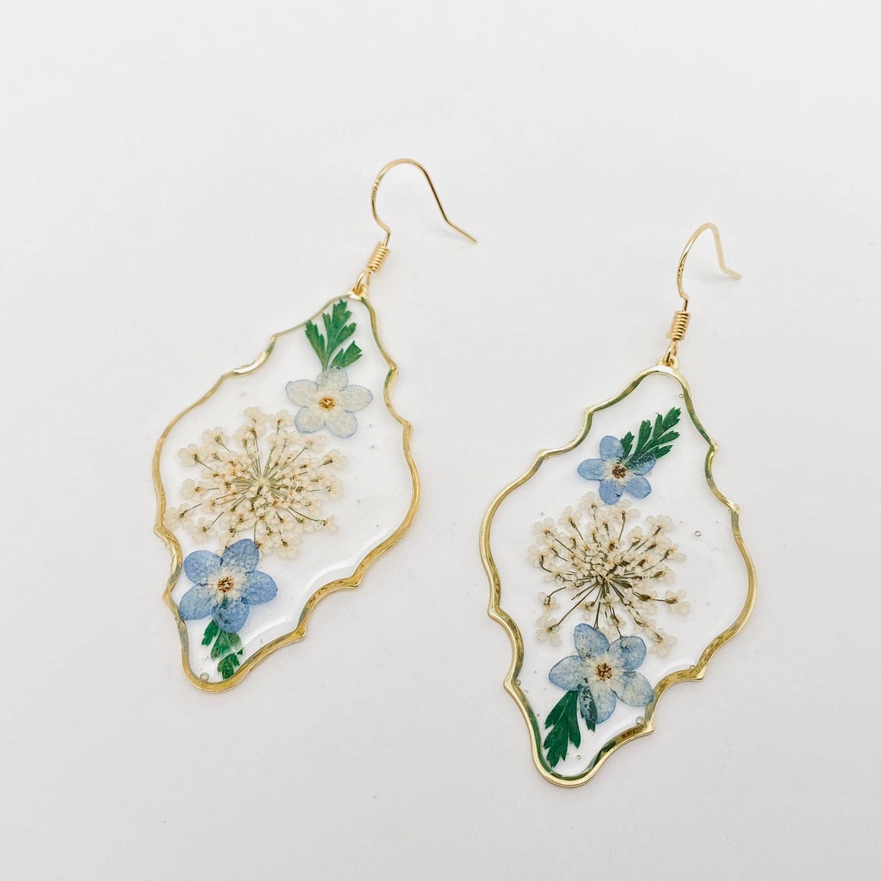 Mio Queena - Wholesale Dangle Earrings - Geometric Pressed Plant Dried Flower Dangle Earrings - PDF1