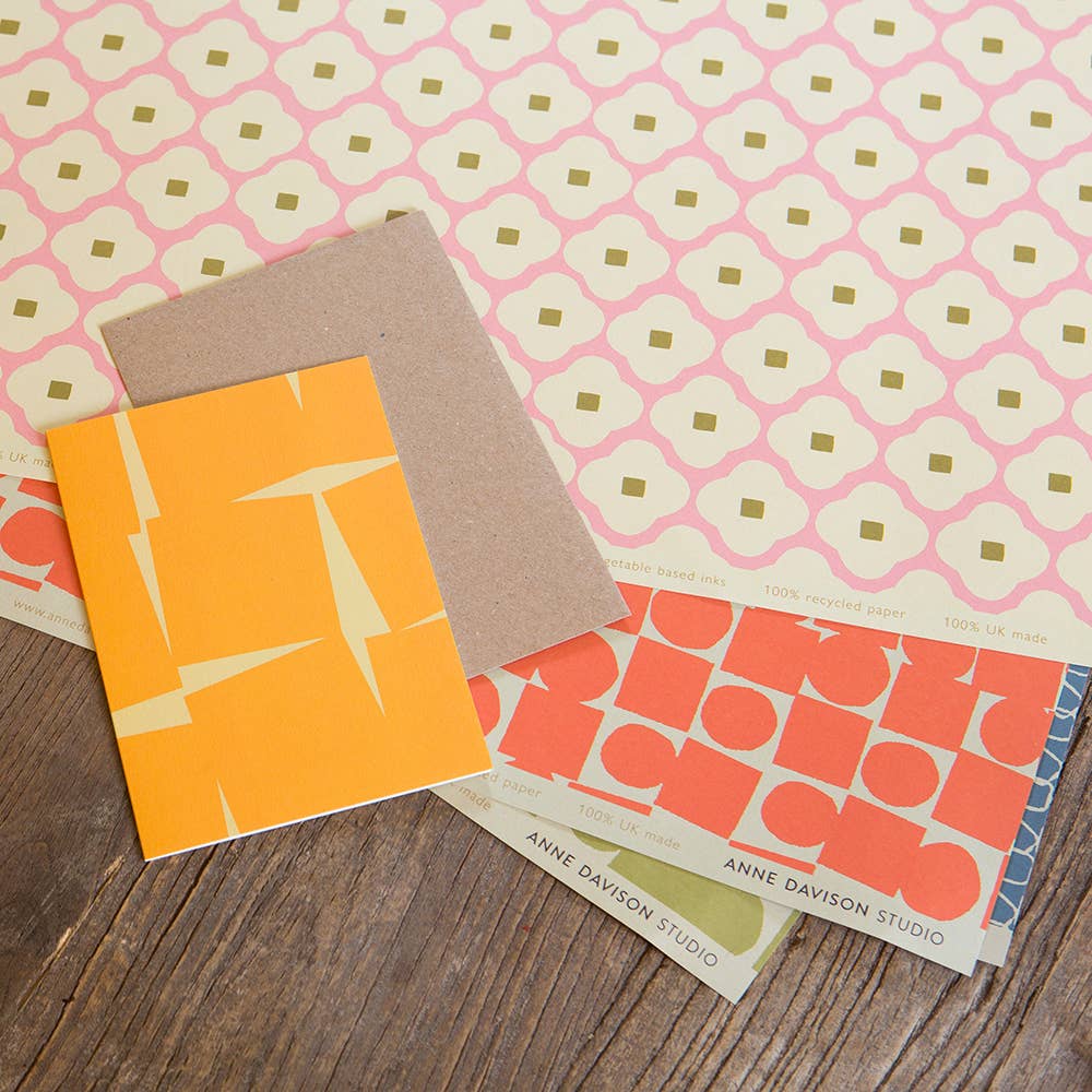 Anne Davison Studio – Engroshandel Indpakningspapir – Blomst Gavepapir (lyserød)1