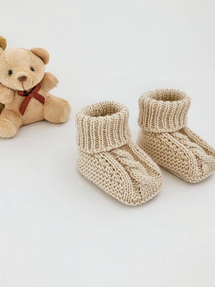 Unisex gehaakte babylaarsjes voor douche/doopcadeau voor wholesale door Honey Art and Nature
