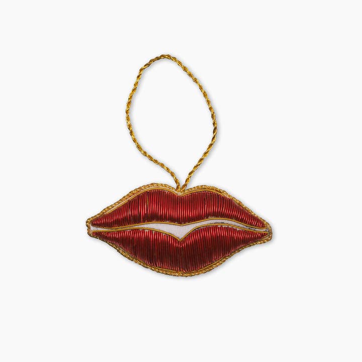 Henry Handwork - Wholesale Ornament - Kiss Ornament