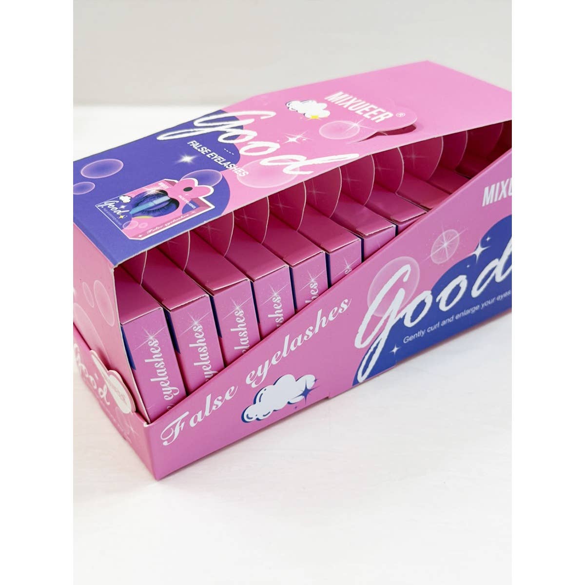 BLACK Natural Look False Eyelashes for wholesale on Faire5