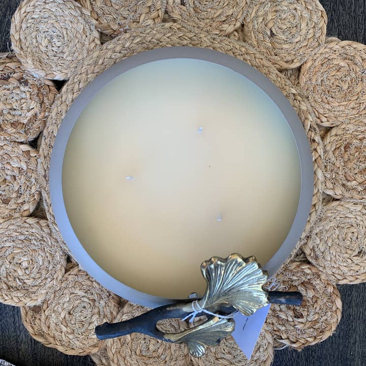 Brass Gingko Leaf Candle Bowl – 3 Wick holiday candle
for wholesale by Indriya Home