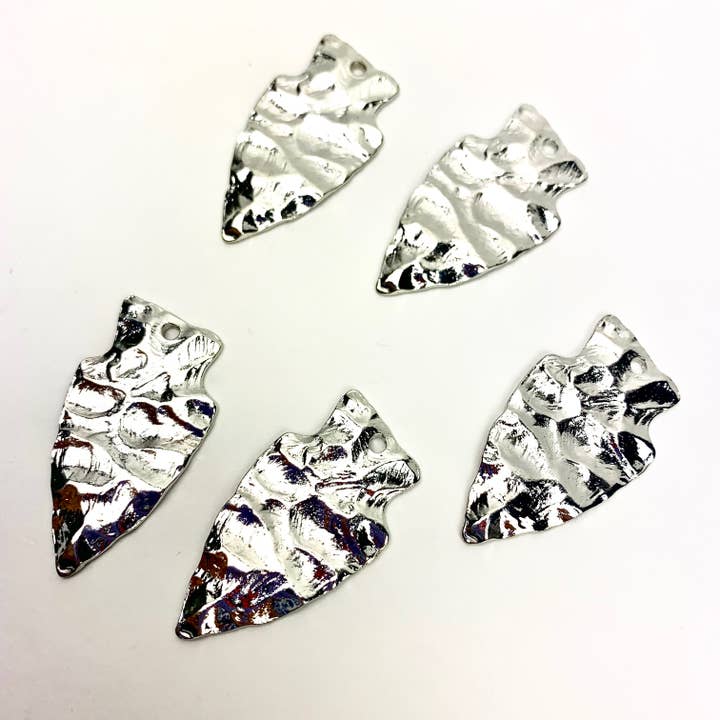 Colgante de metal con forma de punta de flecha para venta al por mayor de Pelham Grayson Rose