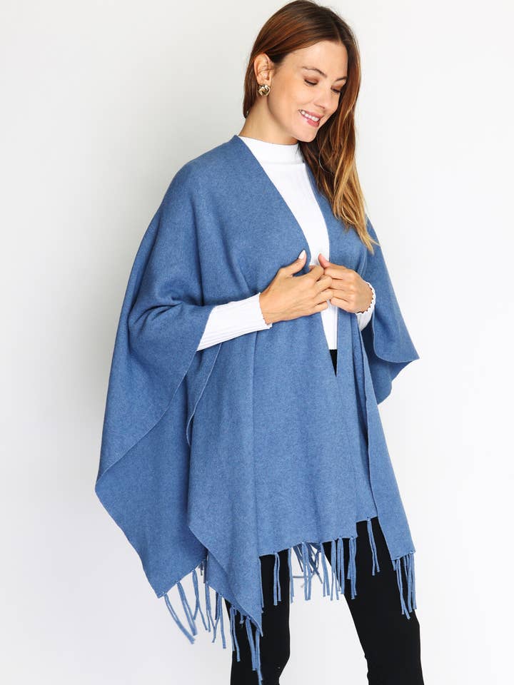 ORNELLA PARIS - Wholesale Poncho – Women's - Plain ponchos with fringe LEL-G8758
10