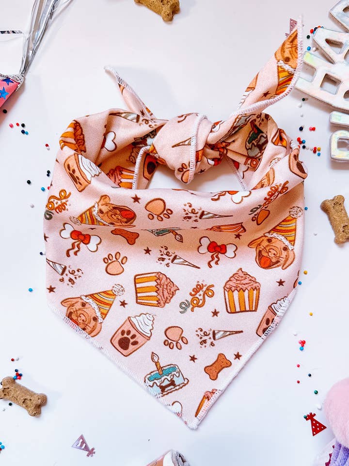Pawty Pups Bandana for engroshandel hos Modern Companion