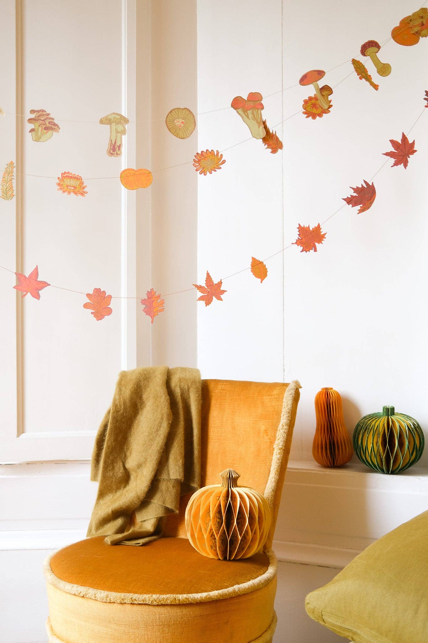 East End Press - Vendita all'ingrosso Bandierine/Ghirlande - Ghirlanda Cucita di Fiori d'Autunno2