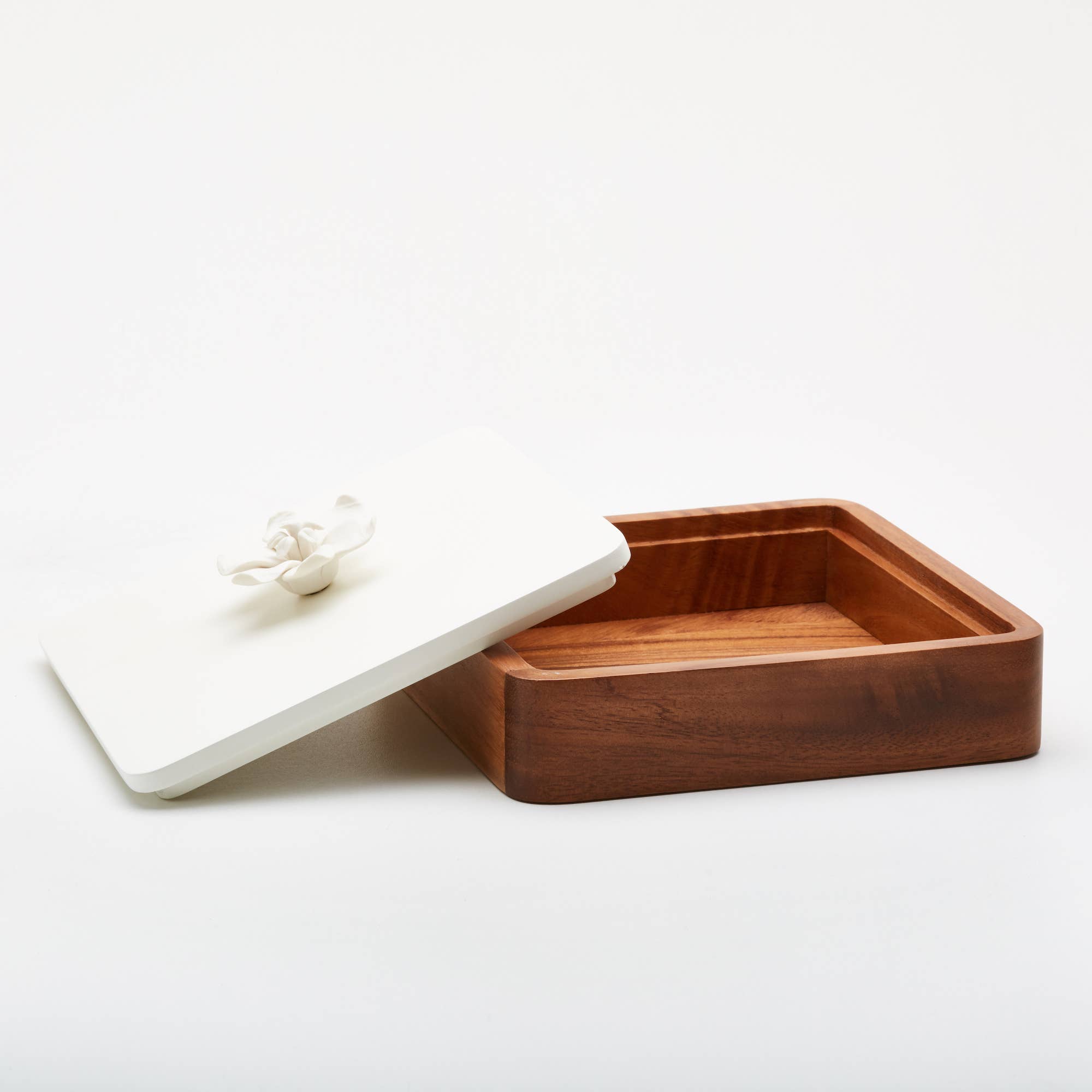 Anoq – wholesale Decorative box – Boîte en bois et porcelaine EPOK avec fleur de jasmin sur le couvercle1