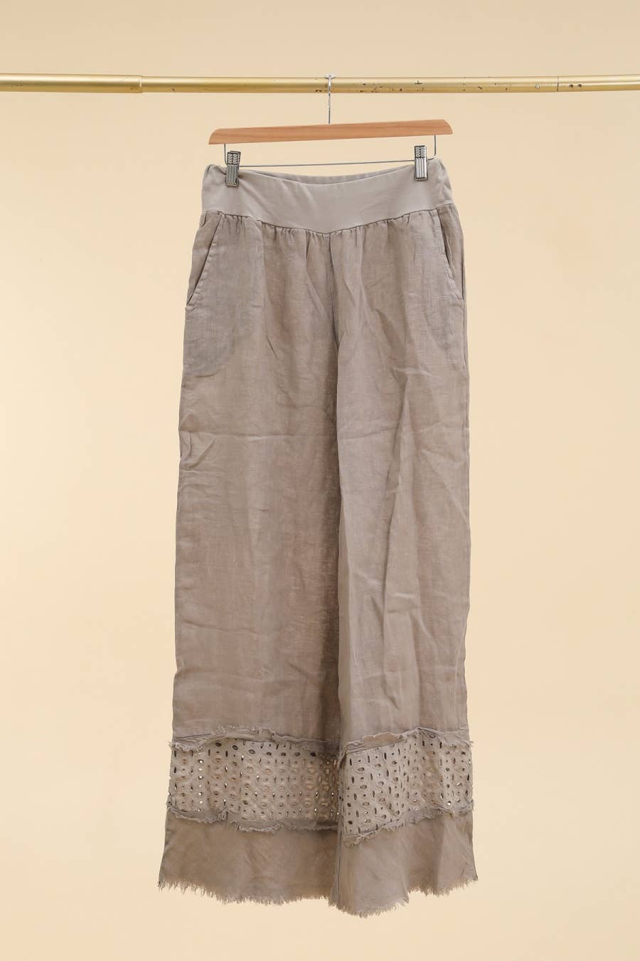 LÉA & LUC - Vendita all'ingrosso Pantalone - Donna - Pantaloni in 100% Lino RIF. 3049033