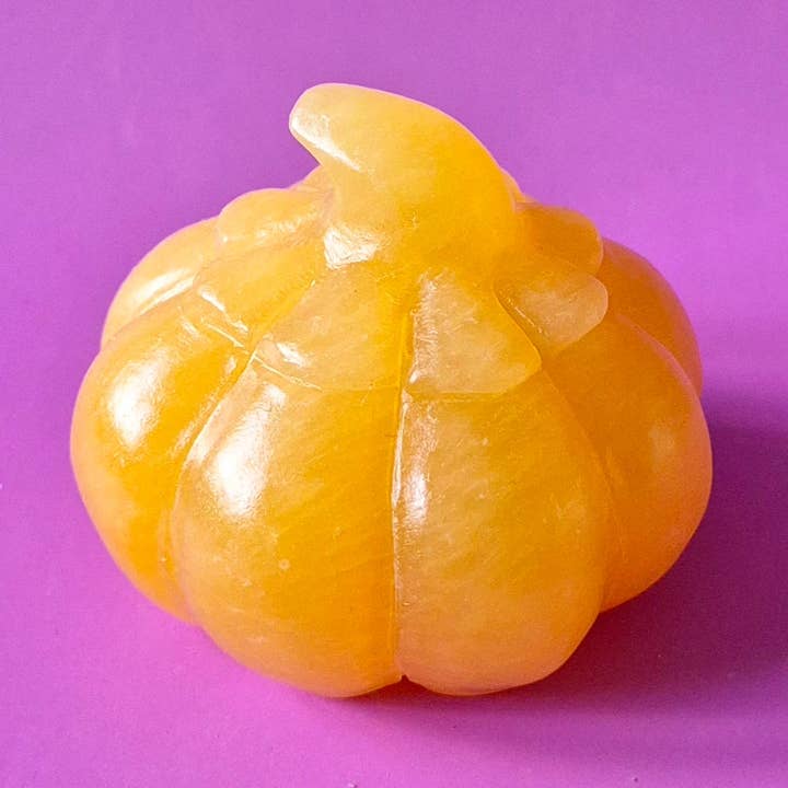 Moonlight Gemstones – wholesale Spiritual stone/crystal – Yellow Honey Calcite Gemstone Pumpkin Carving – 7 cm | Halloween decoration and energy booster0