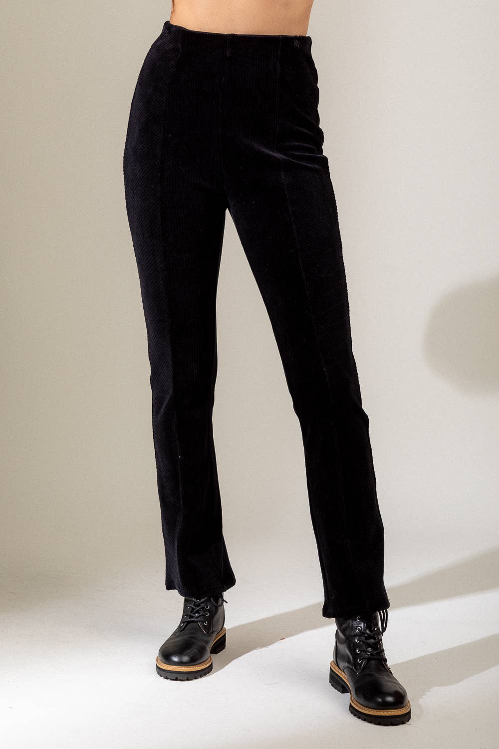 VERY J – Großhandel Hose – Damen – NP70085-Glockenhose aus massivem Samt9