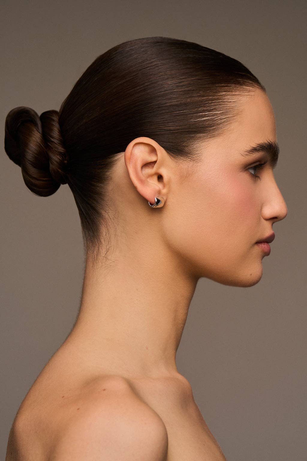 Lili Claspe - Wholesale Huggie Earrings - Harper Wide Hoops4