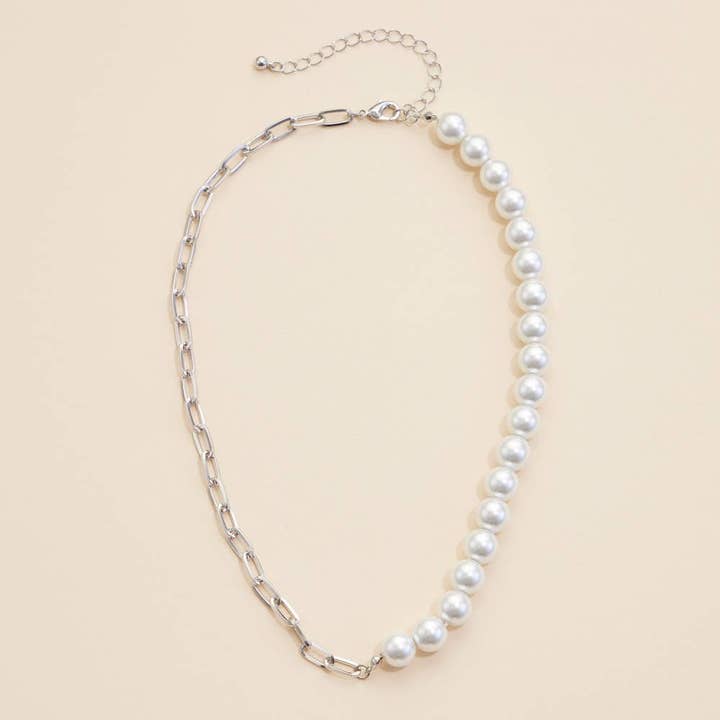 Lilla Haven - Wholesale Beaded/Pearl Necklace - Pearl Charms & Chain Linked Short Necklace