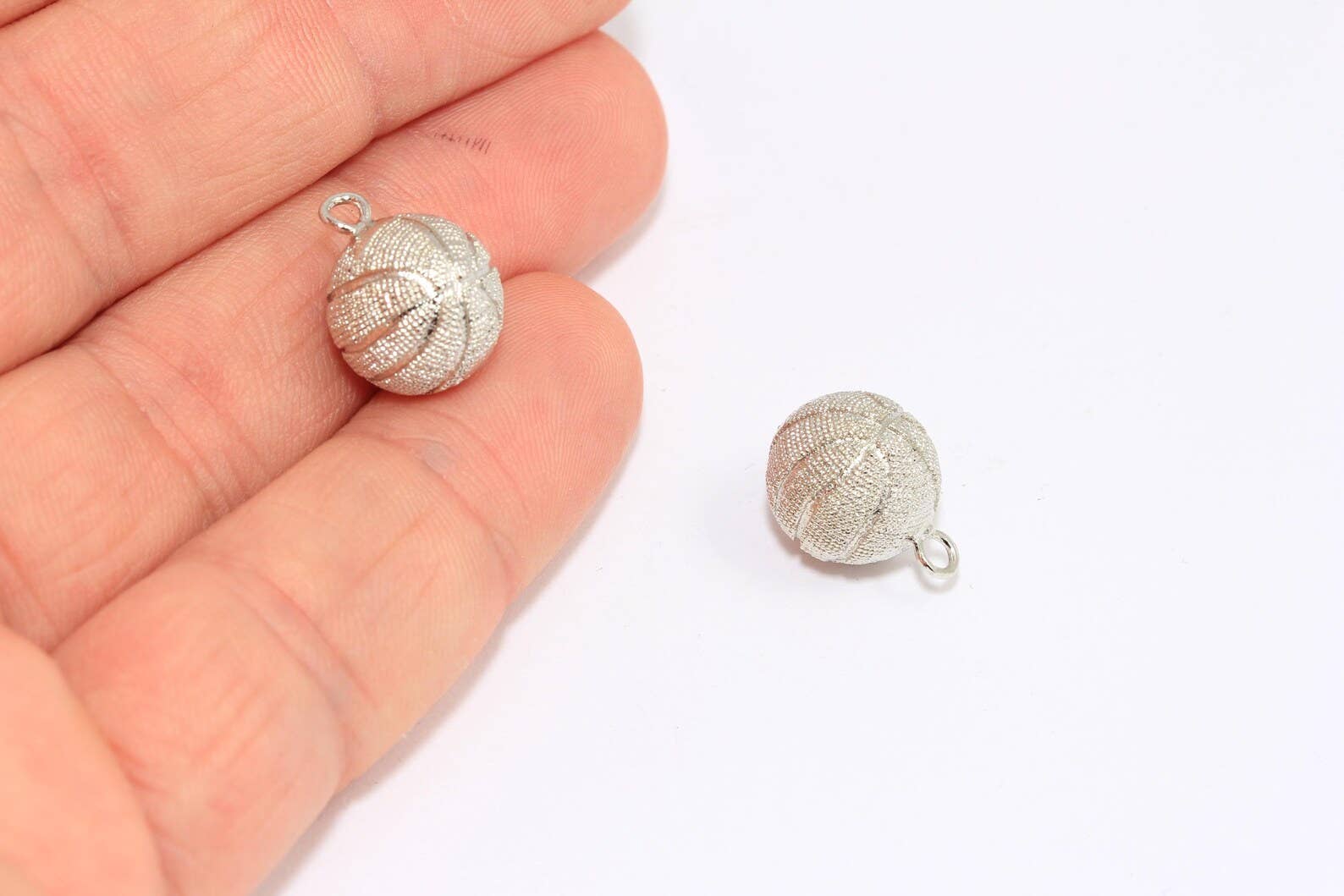 QueenJewelryM - Wholesale Individual Charm/Pendant - 12mm Rhodium Plated Ball Beads, Basketball Beads, MTE5040