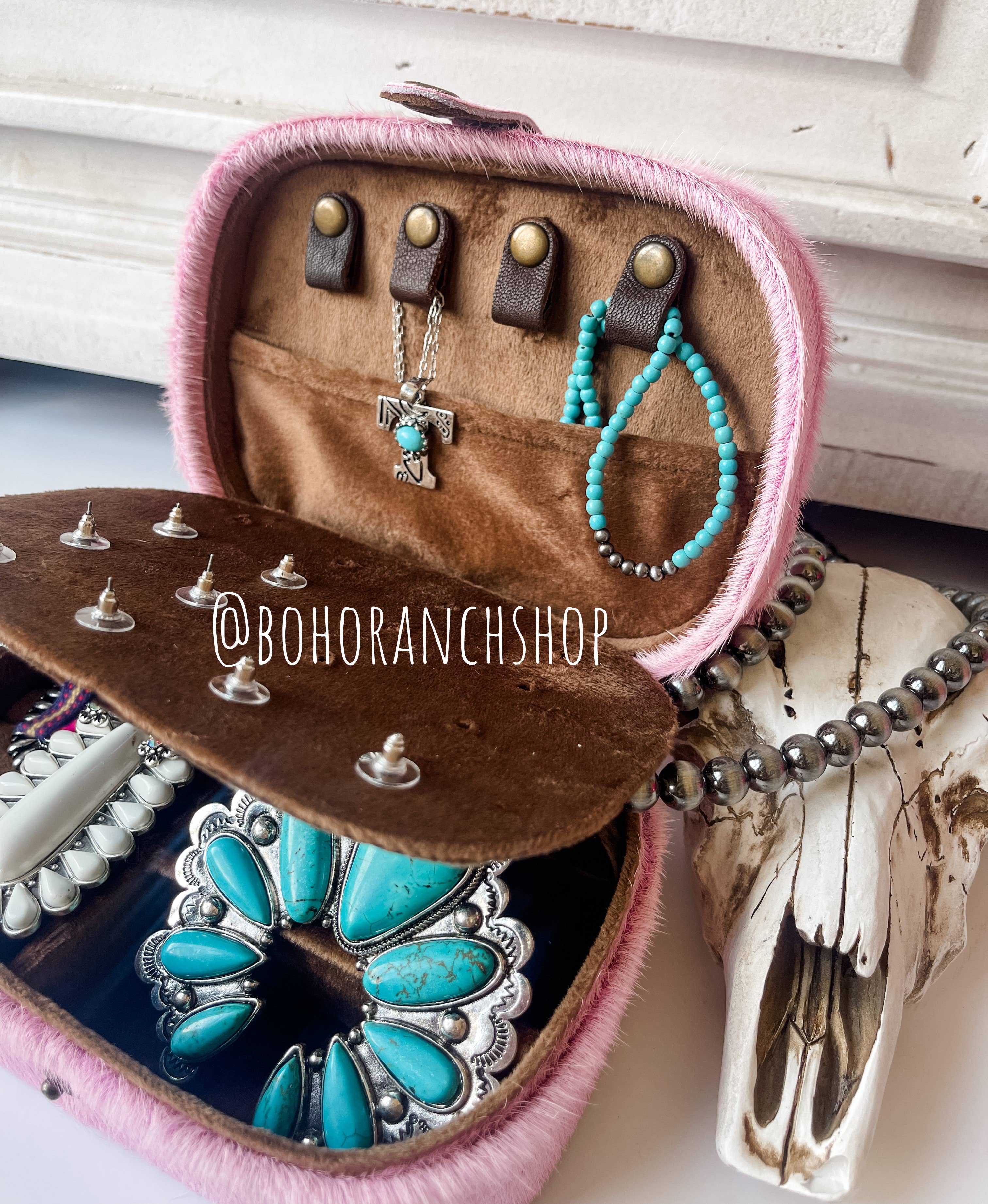 Boho Ranch Shop – wholesale Jewellery box/organiser – Western Cowhide Jewelry Storage Travel Box5