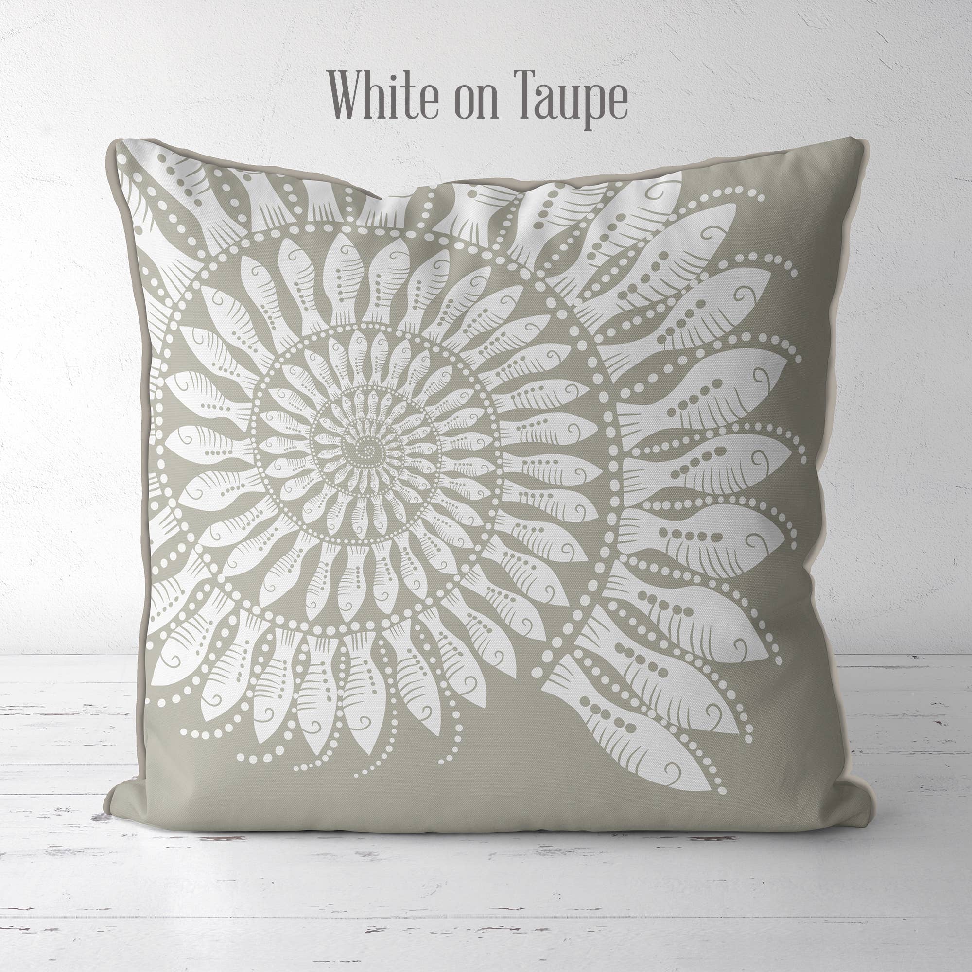 FabFunky Ltd - Vendita all'ingrosso Cuscini decorativi - Cuscino da giardino Fishy Shell Coastal, disponibile in diversi colori5