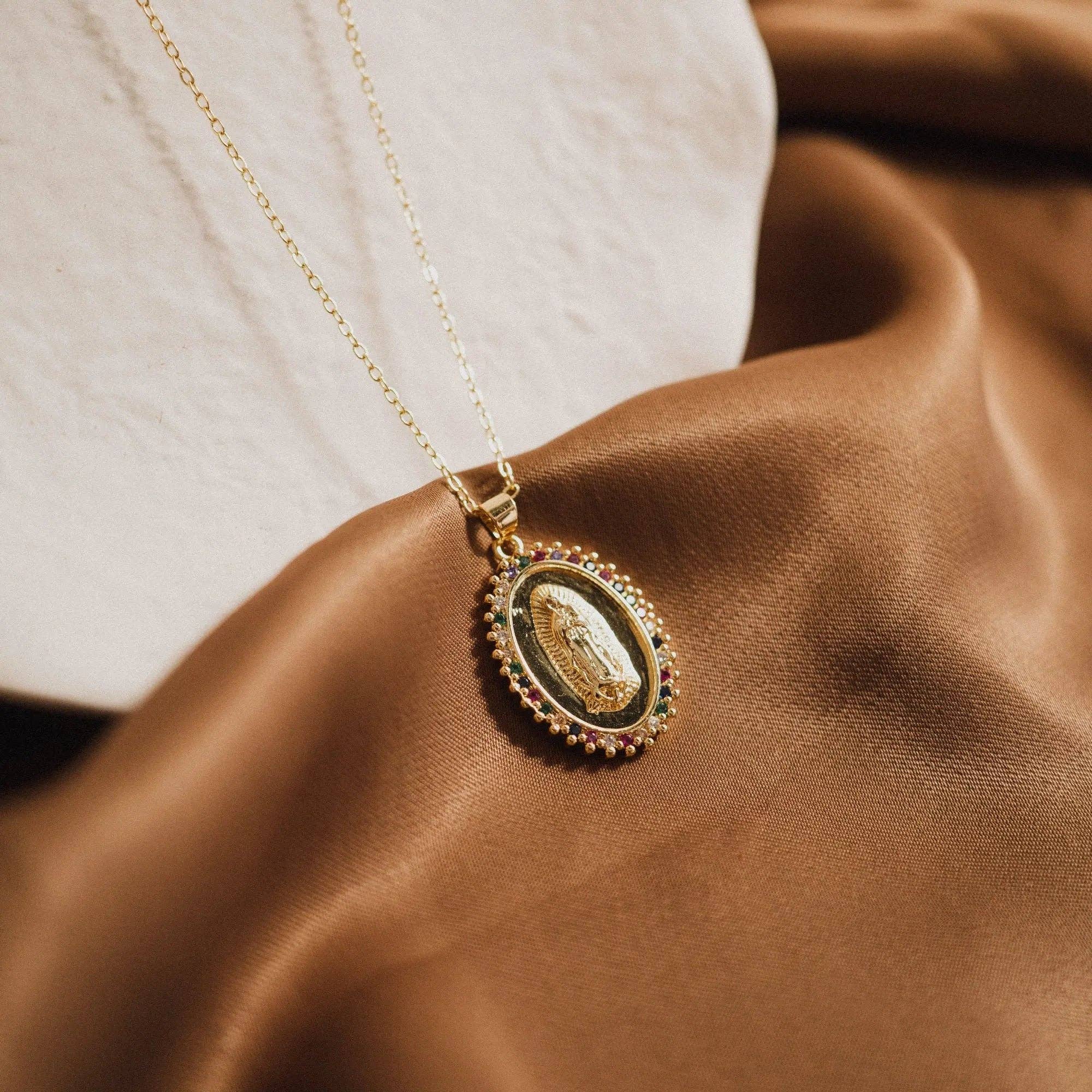 PHOEBE´S - Wholesale Pendant/Charm Necklace - Collar Delicado, Collar de la Virgen María, Regalo para Ella6