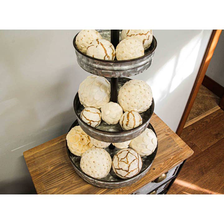 Things2Die4 - Wholesale Decorative tabletop object - 18-Piece Collection of Natural White and Brown Dried Spheres3