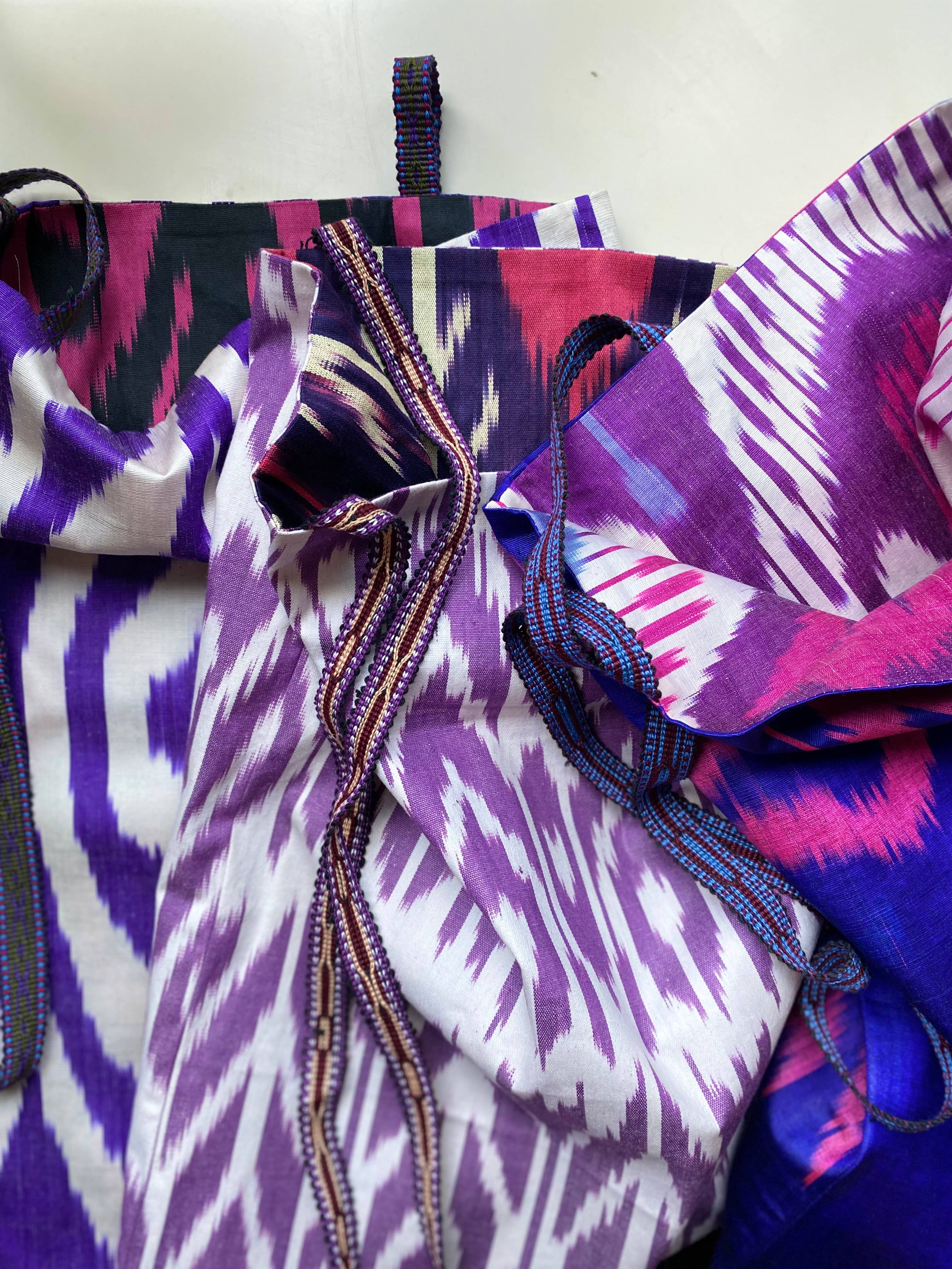 various colors ikat fabric shopper for wholesale on Faire9