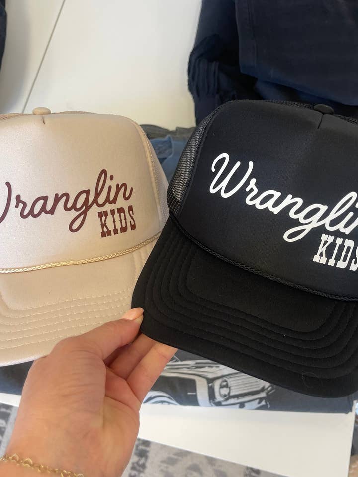 Wranglin Kids Truckerpet voor wholesale door Charlie Grey