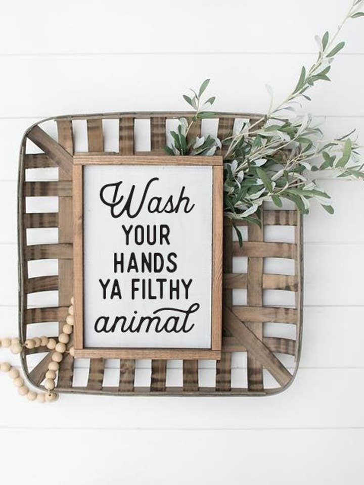 Panneau encadré en bois Wash Your Hands Ya Filthy Animal pour la vente par Willie & Dolly Designs