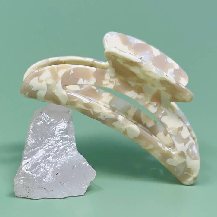 Overdimensioneret buet Tessa akryl hårklo klips for engroshandel hos Rainbow Unicorn Birthday Surprise