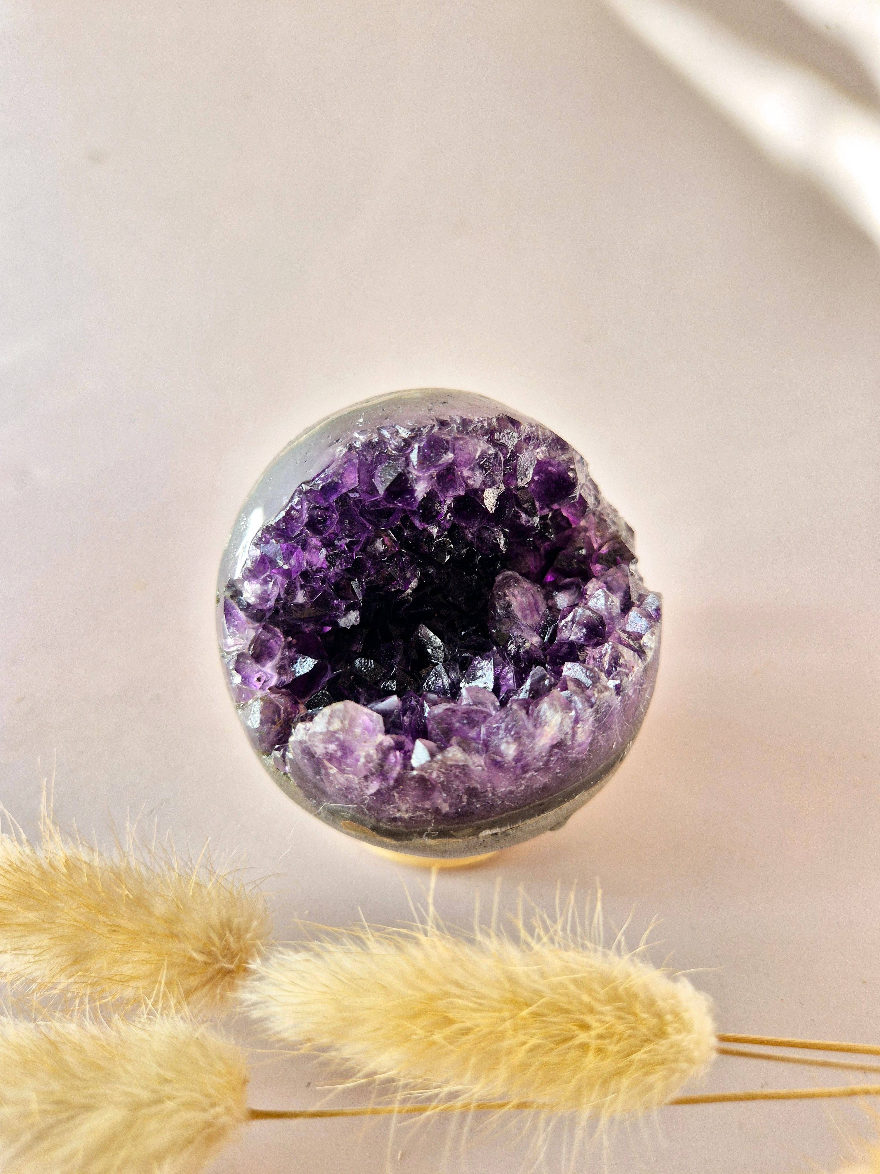 Moonlight Gemstones – wholesale Spiritual stone/crystal – High Quality Gemstone Amethyst Geode Sphere (60–70 mm)4