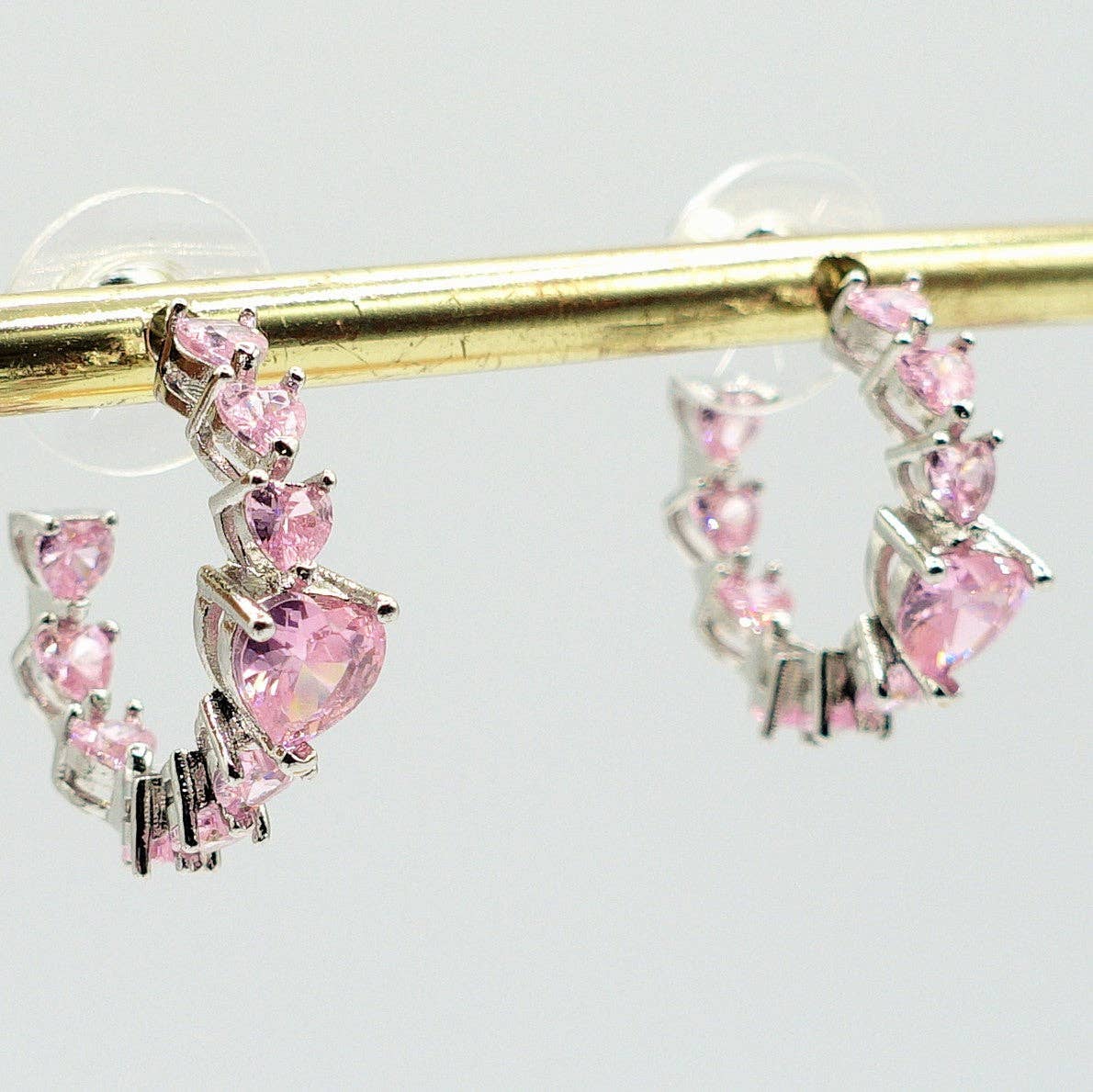 Daemon srls – wholesale Hoop-örhängen – CHERIE - STORT hjärta - orecchini en cerchio con cubic zirconia a forma di cuore11