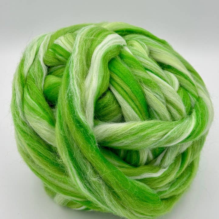 Multicolore FIBRE DI LANA MERINO COLOR BLENDS A8 VERDE PERA in vendita all'ingrosso su Faire