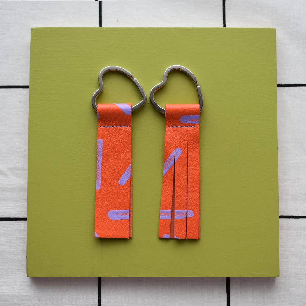 Jemma Marston - Vente Porte-clés – femme - Porte-clés en cuir peint à la main LOVE9