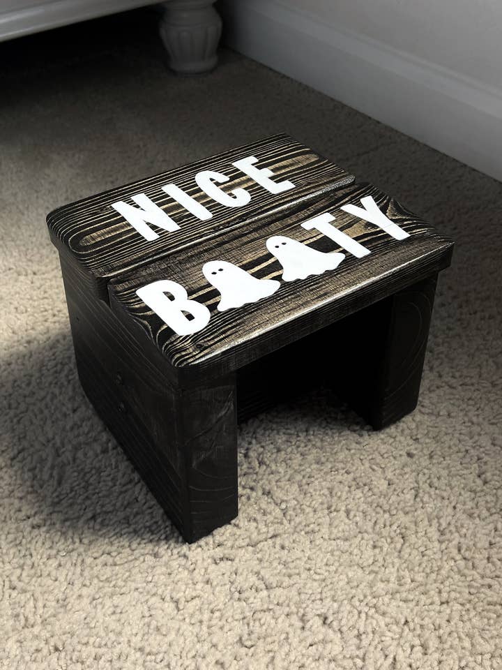 Spooky Season Collection Tippy Toe Steps: Nice B π»π» ty voor wholesale door The Wooden Step Stool