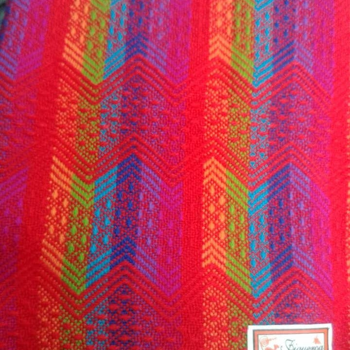 MODA LATINA - Wholesale Throw Blanket - Luxury Alpaca blankets - wool blankets - peruvian blankets6