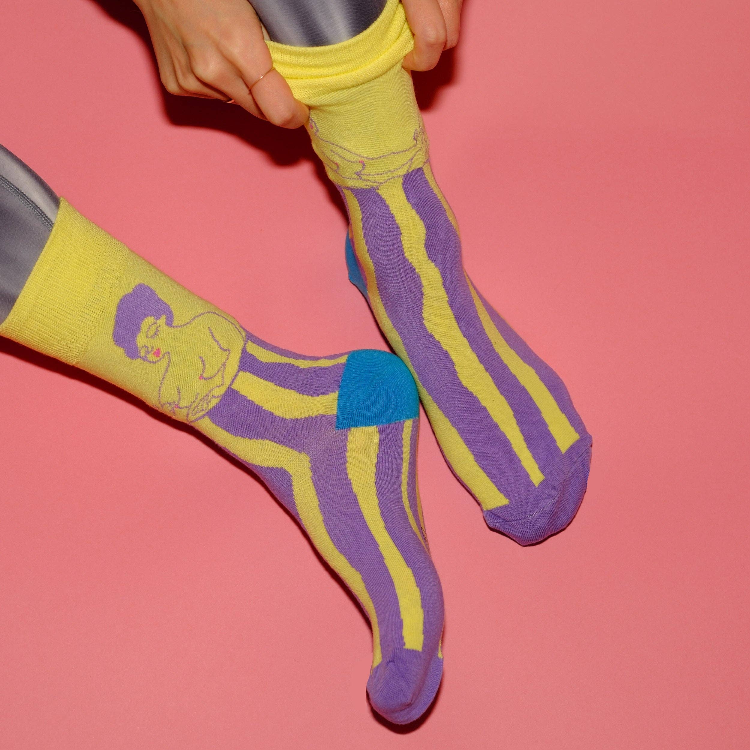 Offbeat - Wholesale Socks - Unisex - zwei Mädchen lustige Socken I Großhandel2