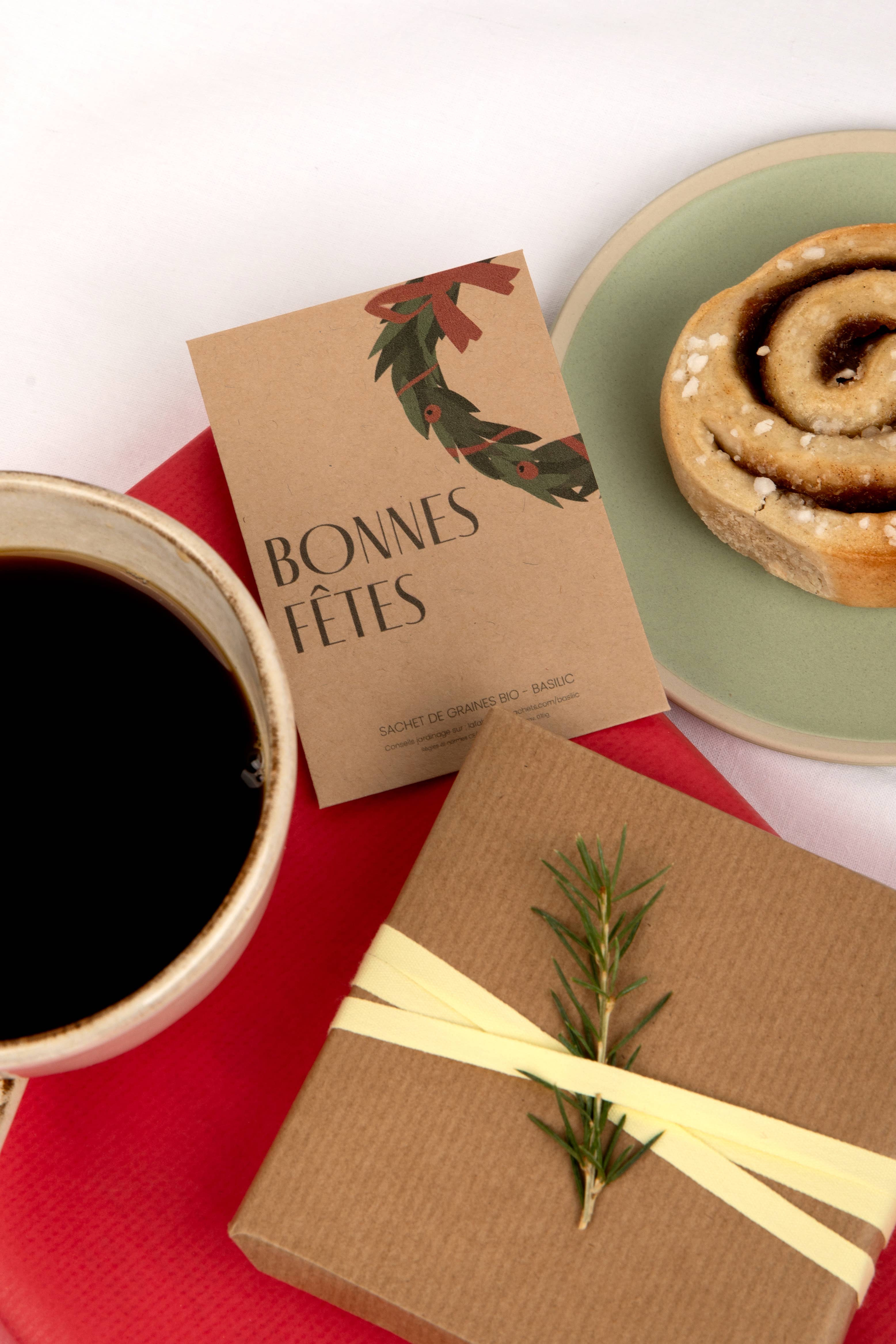 La Fabrique à Sachets - Wholesale Christmas Card - Happy Holidays - Basil Seeds Packet1