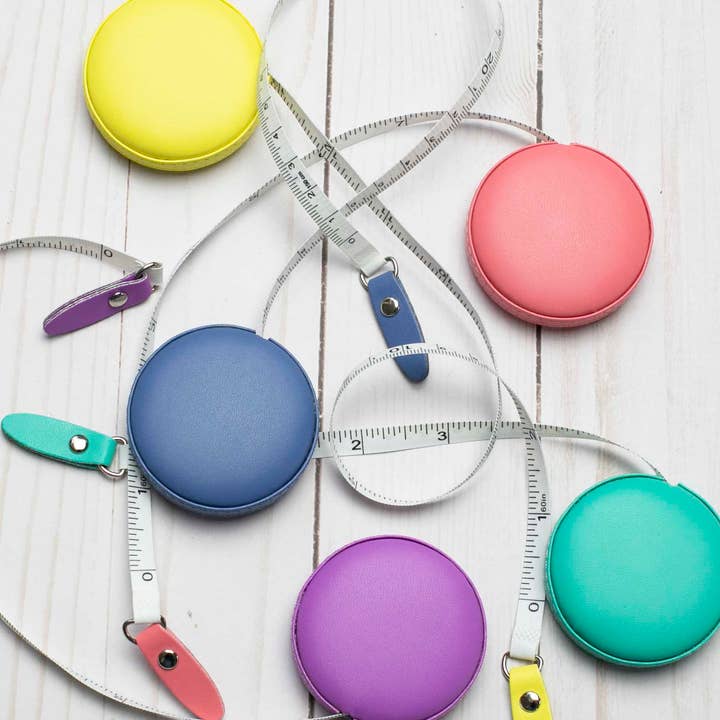 Fox & Pine Stitches - Wholesale Knitting Needles - Colorful | Measuring Tape