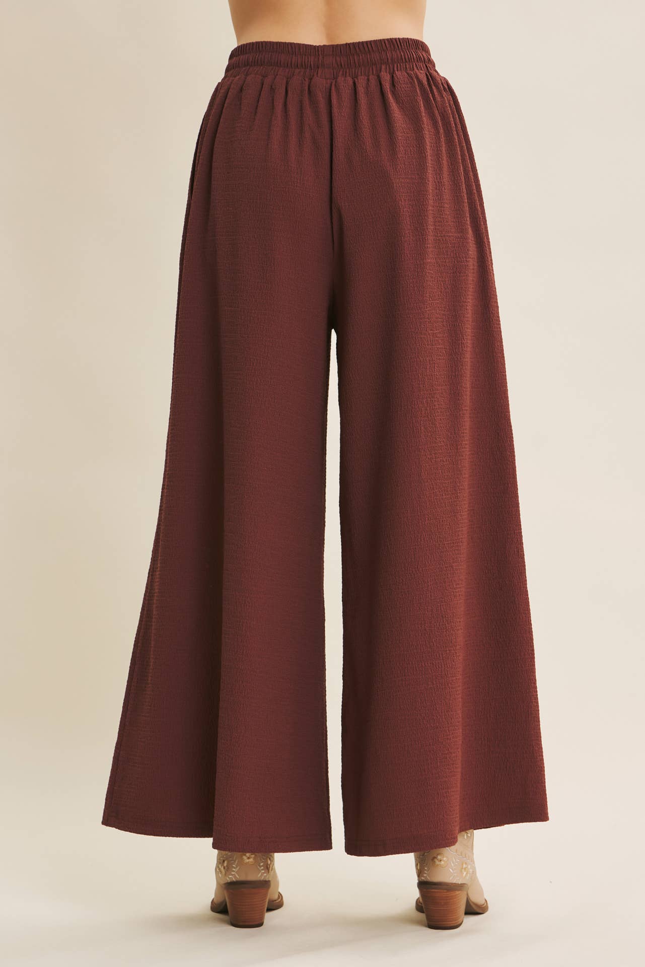 in february - Wholesale Pants - Women's - FLOWY WIDE LEG PANTS IN TEXTURED WAFFLE FABRIC2
