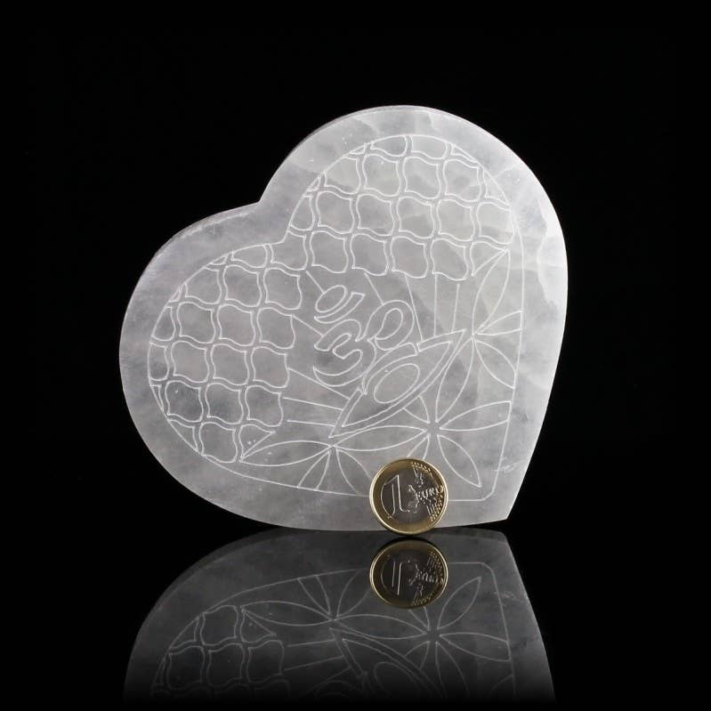 UniArt – wholesale Prydnad – Selenitplatta i hjärtform med gravyr, 14 cm1