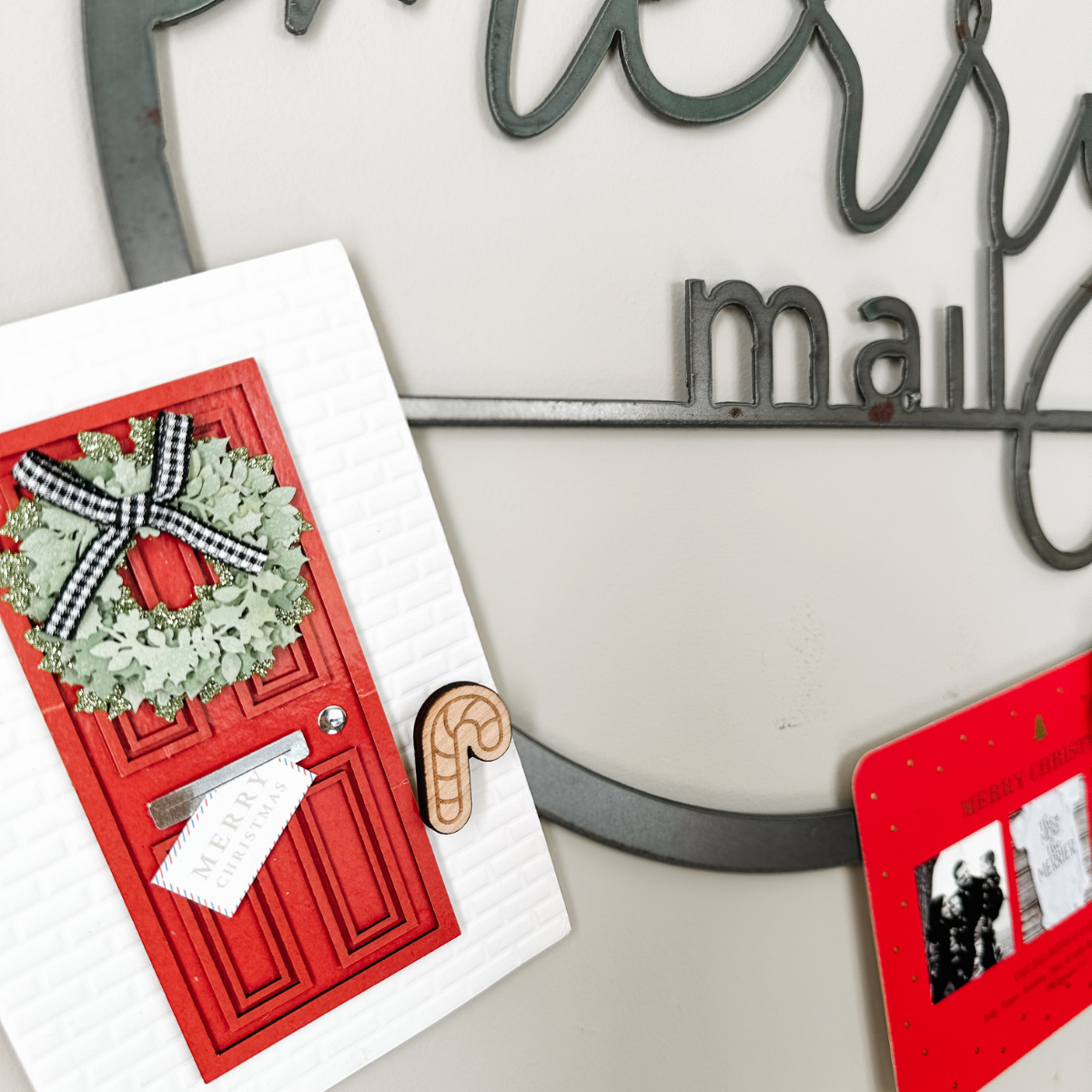 Keystone Steel Co. - Wholesale Christmas Wall Art - "Merry Mail" Magnetic Christmas Card Wreath - Script4