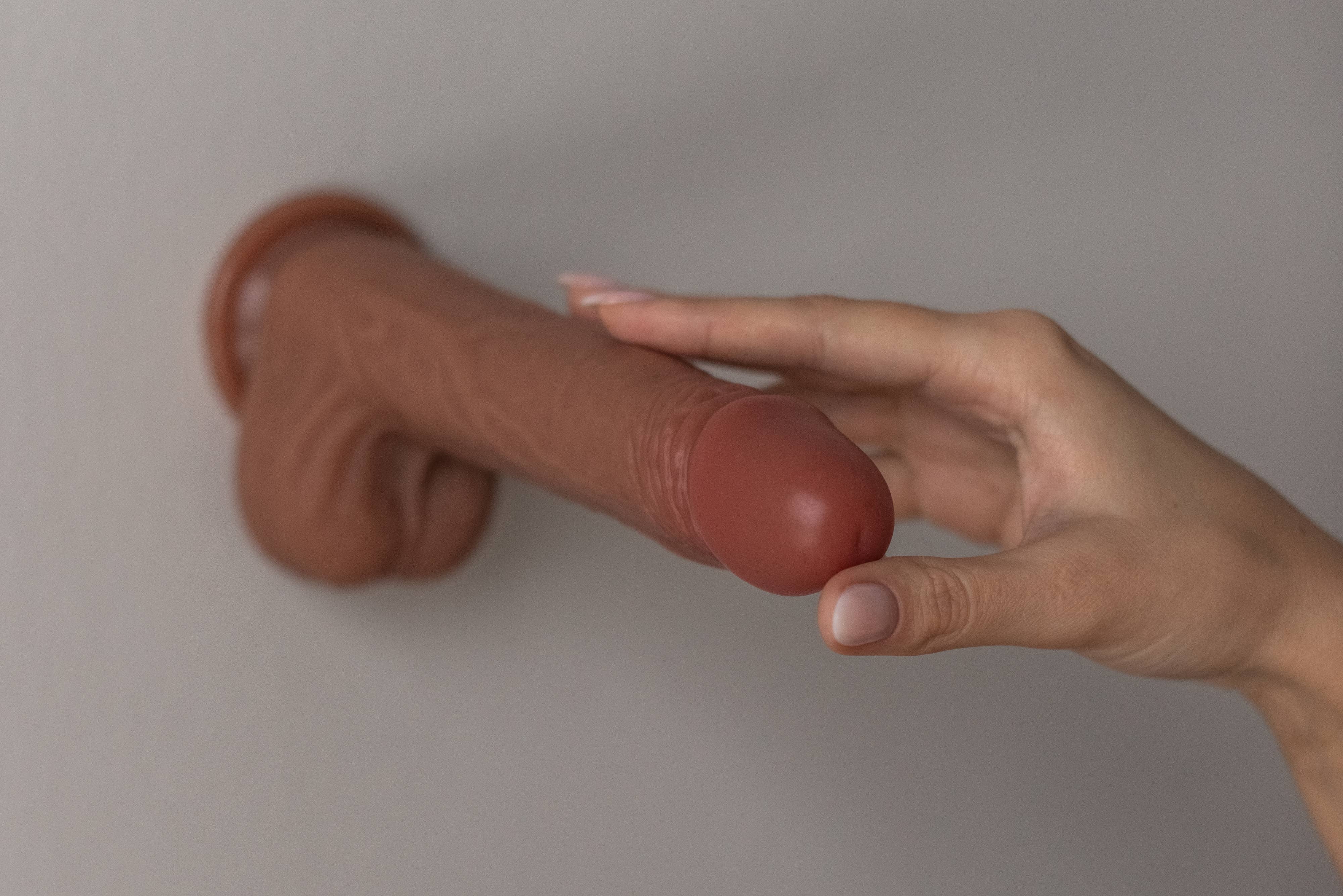 Sland - Wholesale Sex Toy - Manual Dildo – Human-Like Design, Realistic Flesh Texture11