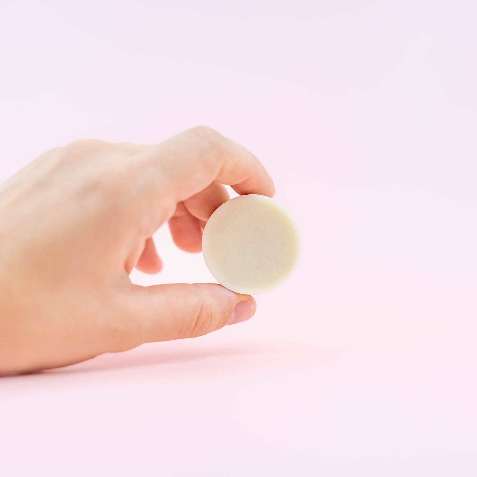 Luxiny Products - Luxurious Bath and Body - Wholesale Hair Conditioner - Conditioner Bar | Samples | Eco-Friendly | Plastic Free1