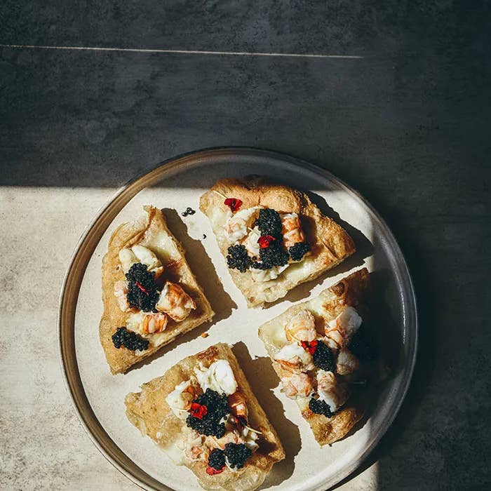Cozy Publishing - Wholesale Cookbook - Passione Pizza - The Art of Homemade Pizza and Beyond