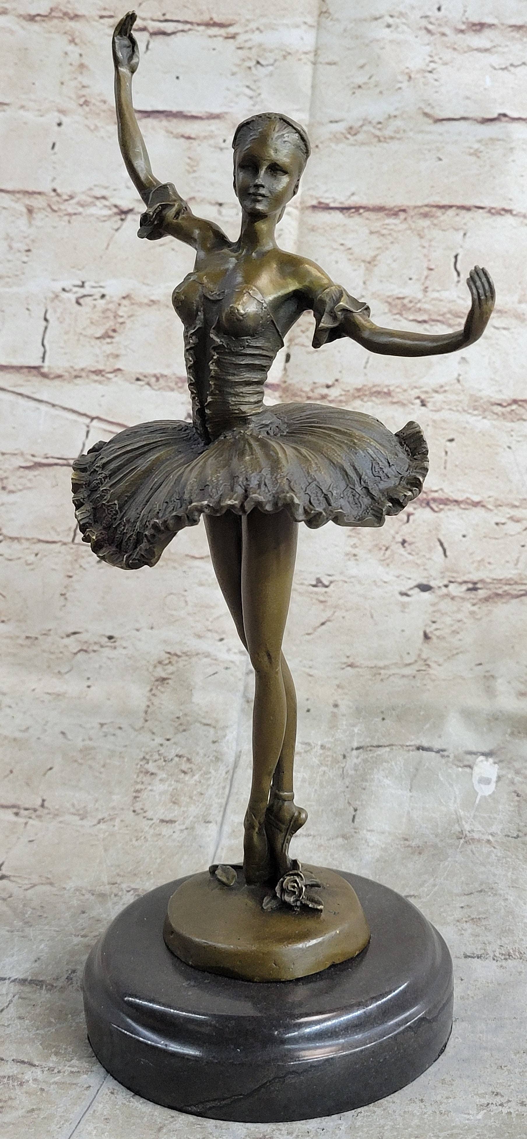 Bronzhaus - Wholesale Sculpture - Graceful Ballerina Ballet Wearing Tutu Dance Class Dancer Bronze Sculpture Decor0