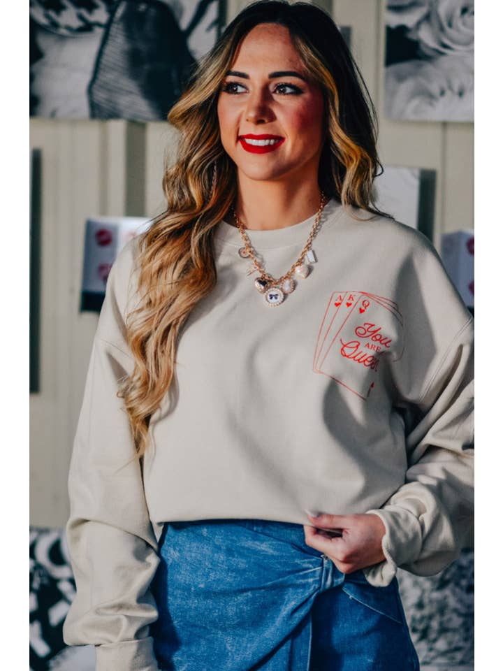 Southern Bliss Co. - Wholesale Graphic Sweatshirt - Women's - Queen of Hearts Sweatshirt1