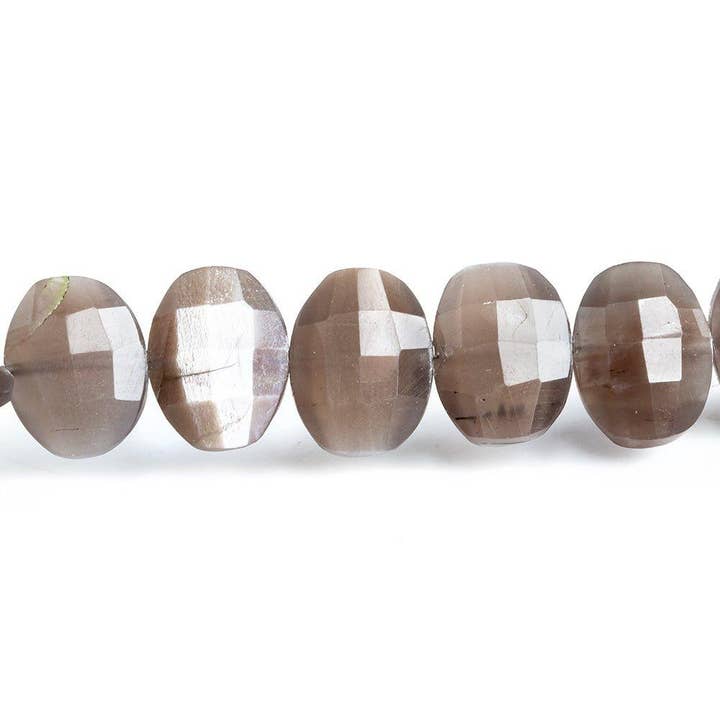 Contas ovais facetadas de Pedra da Lua Chocolate de 13x11mm perfuradas lateralmente, 18 peças, 7 polegadas por atacado de The Bead Traders