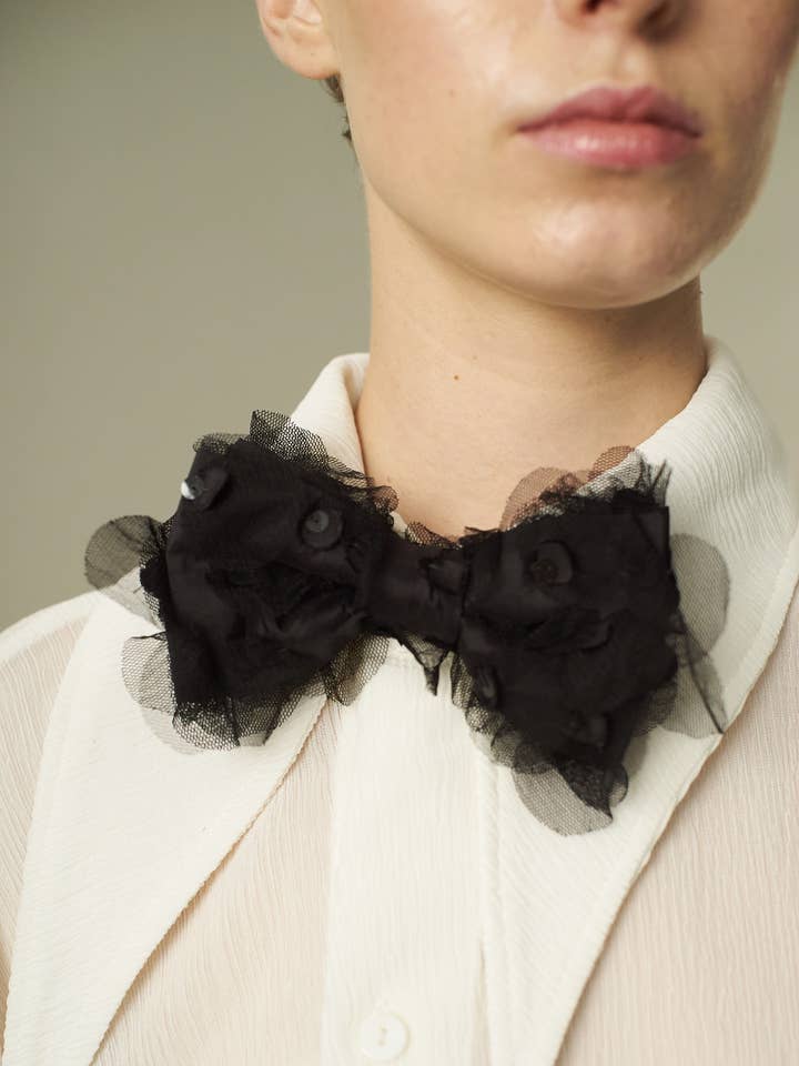 Prickig fluga i jacquardtyg för wholesale av Paola Molet