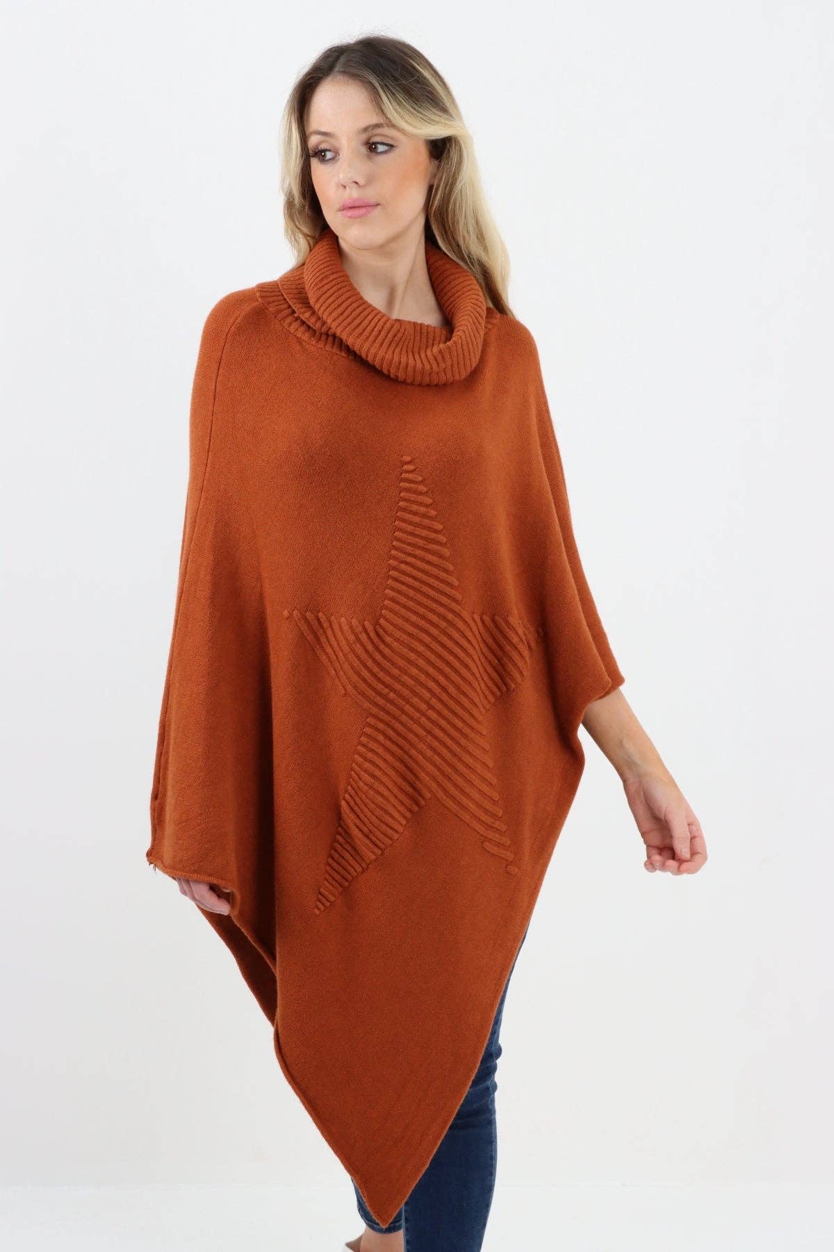 Miss Bold – Engroshandel Poncho - Dame – Italiensk strikket lagenlook poncho med stjernemønster og rullekrave44