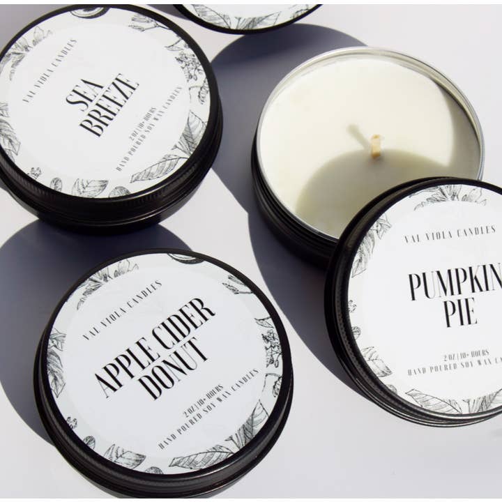 Candela di soia in latta da viaggio – 2 oz | Mini candela aromaterapica per la vendita all'ingrosso da parte di Val Viola Candles