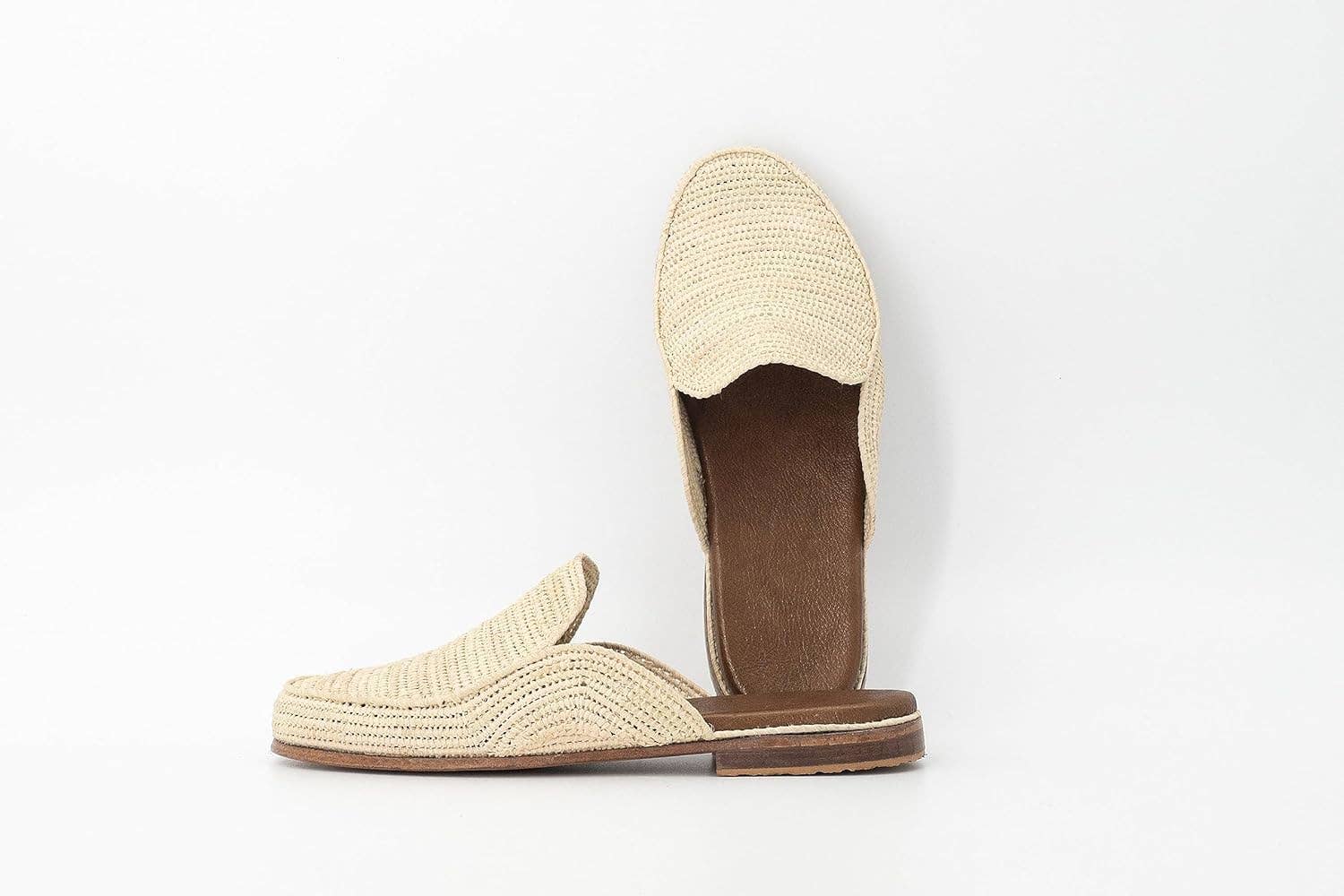 Beige Moroccan Raffia Slippers, Raffia shoes, raffia flats, Raffia for wholesale on Faire0