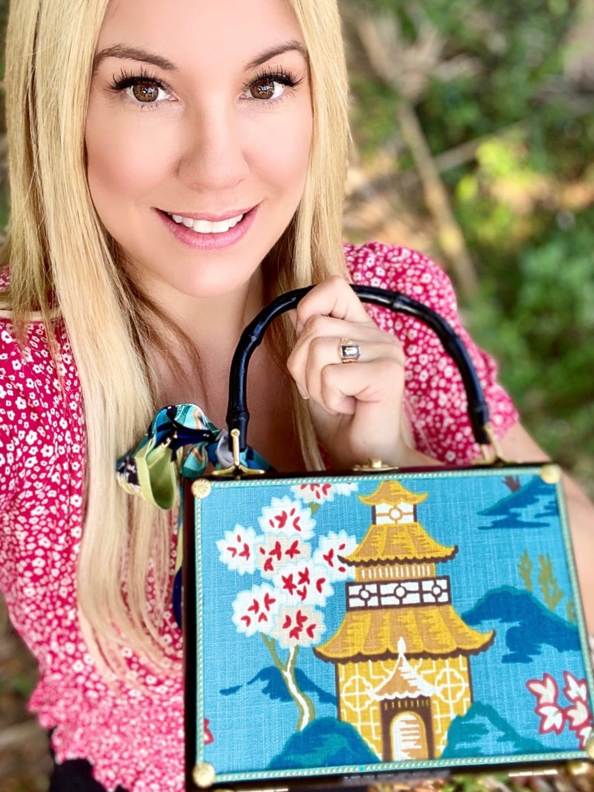 Darling and Company – Großhandel Henkeltasche – Damen – Shoji in blauer Tasche6